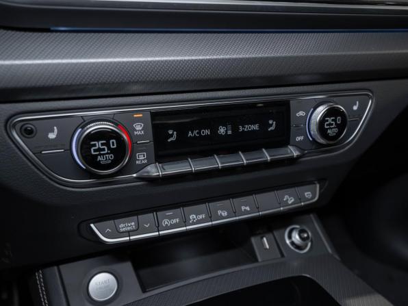Audi Q5 II (FY) Рестайлинг с пробегом 2025 года, цена 5 850 000 рублей, 50 км, внедорожник, Автокод Объявления