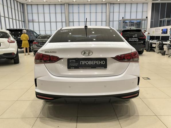 Hyundai Solaris II Рестайлинг с пробегом 2021 года, цена 1 330 000 рублей, 73717 км, седан, Автокод Объявления