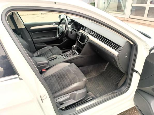 Volkswagen Passat B8 с пробегом 2016 года, цена 2 095 000 рублей, 153000 км, седан, Автокод Объявления
