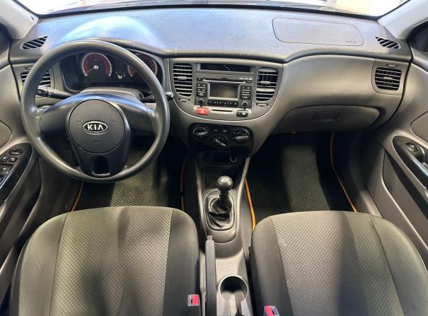 Kia Rio II Рестайлинг с пробегом 2011 года, цена 499 000 рублей, 210000 км, седан, Автокод Объявления