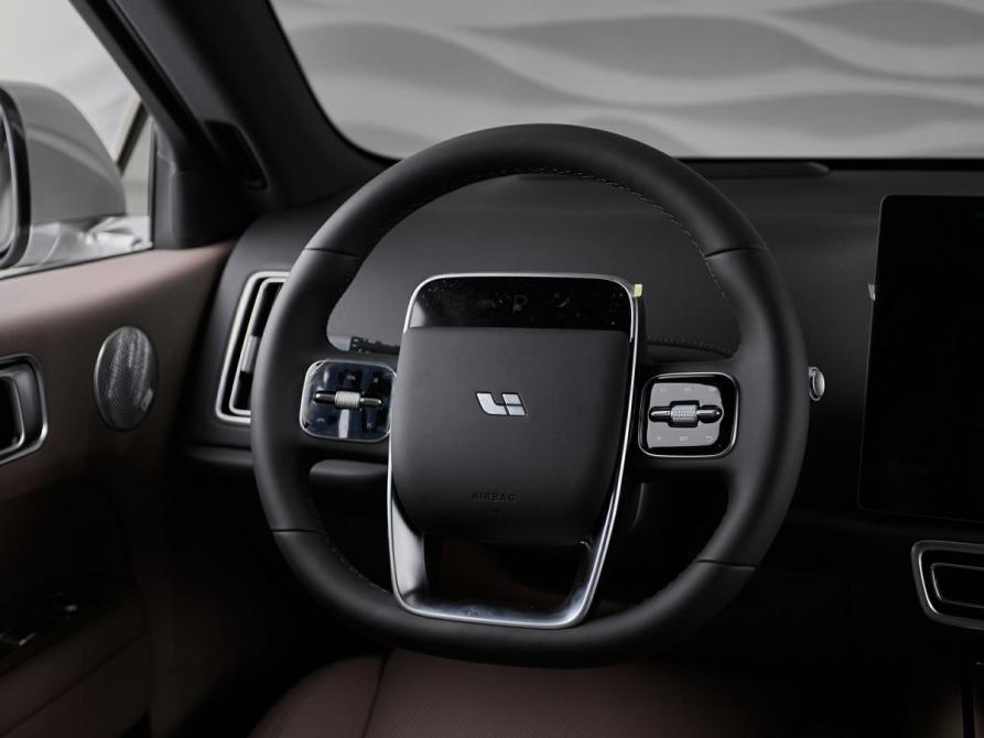 Li Auto (Lixiang) L6 Москва  - изображение 17