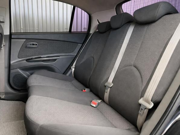 Kia Rio II Рестайлинг с пробегом 2011 года, цена 597 000 рублей, 215000 км, хэтчбек, Автокод Объявления