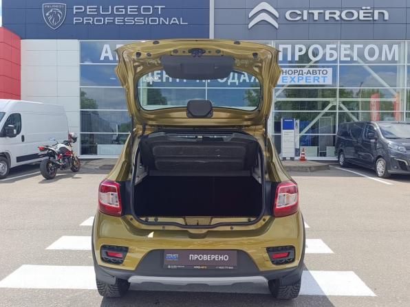 Renault Sandero II с пробегом 2017 года, цена 980 000 рублей, 141000 км, хэтчбек, Автокод Объявления