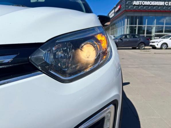 Renault Kaptur I Рестайлинг с пробегом 2021 года, цена 1 358 600 рублей, 183980 км, внедорожник, Автокод Объявления