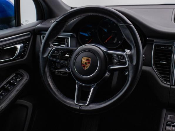 Porsche Macan I с пробегом 2018 года, цена 3 395 000 рублей, 127020 км, внедорожник, Автокод Объявления