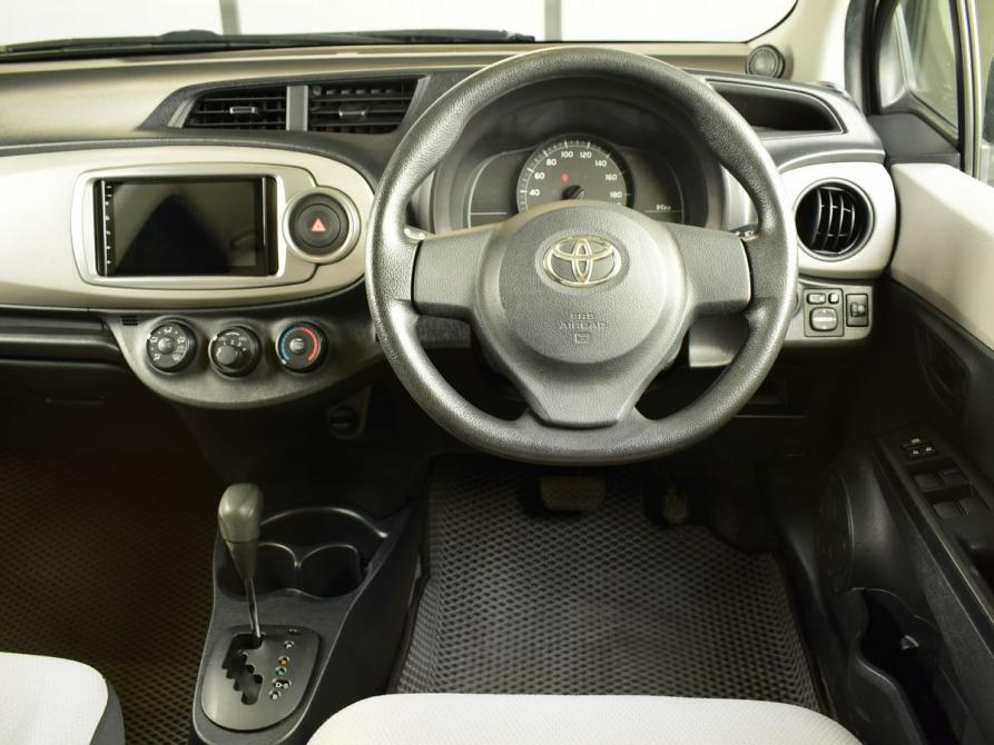 Toyota Vitz III (XP130) Кемерово  - изображение 11