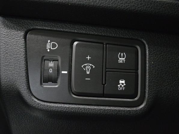 Hyundai Solaris II с пробегом 2017 года, цена 1 207 000 рублей, 153552 км, седан, Автокод Объявления