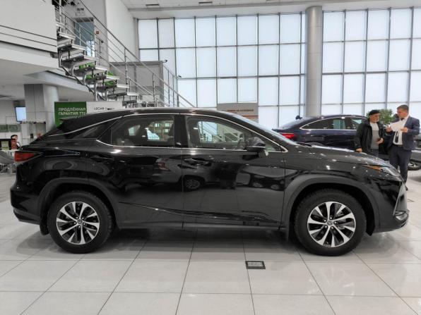 Lexus RX IV Рестайлинг с пробегом 2019 года, цена 4 099 000 рублей, 76000 км, внедорожник, Автокод Объявления