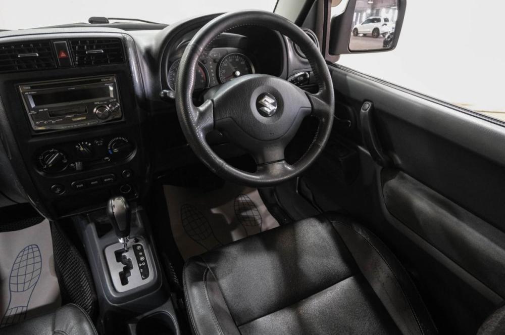 Suzuki Jimny III Рестайлинг 1 Новокузнецк  - изображение 17