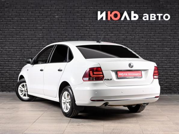 Volkswagen Polo V Рестайлинг с пробегом 2018 года, цена 1 150 000 рублей, 102282 км, седан, Автокод Объявления