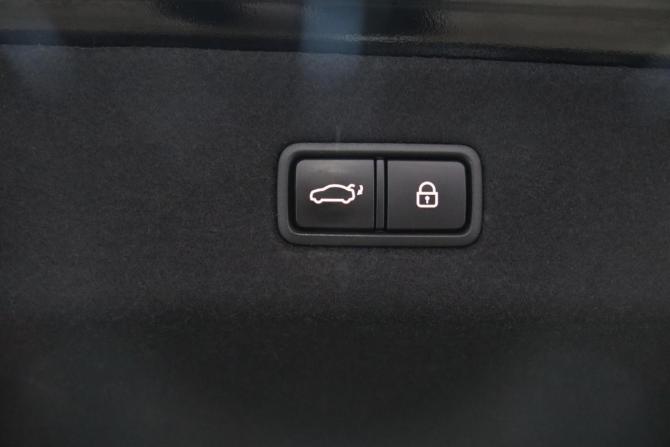 Kia K900 II с пробегом 2019 года, цена 3 135 350 рублей, 128264 км, седан, Автокод Объявления