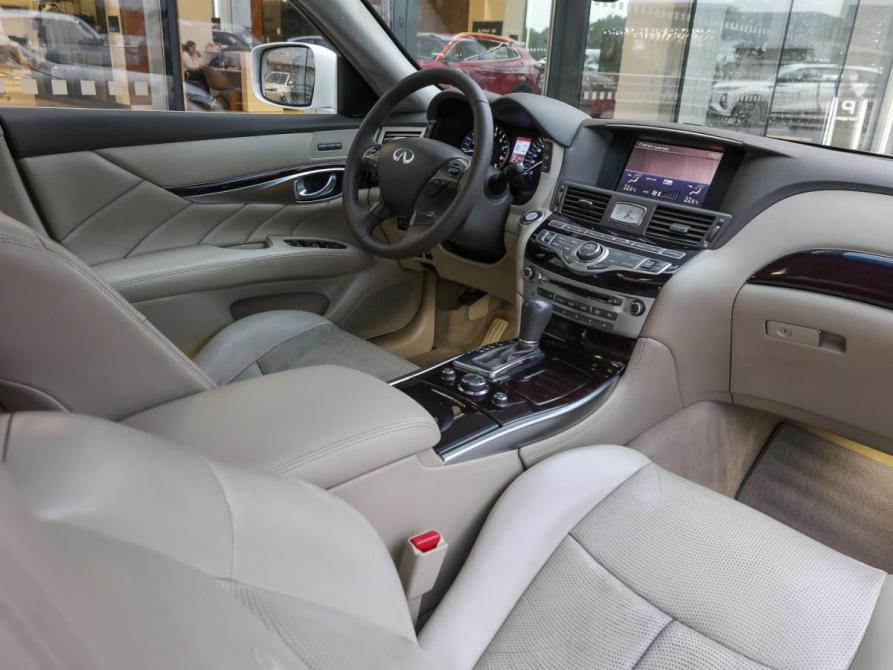 Infiniti M IV Москва  - изображение 9