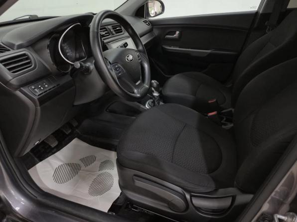 Kia Rio III Рестайлинг с пробегом 2016 года, цена 900 000 рублей, 104686 км, седан, Автокод Объявления