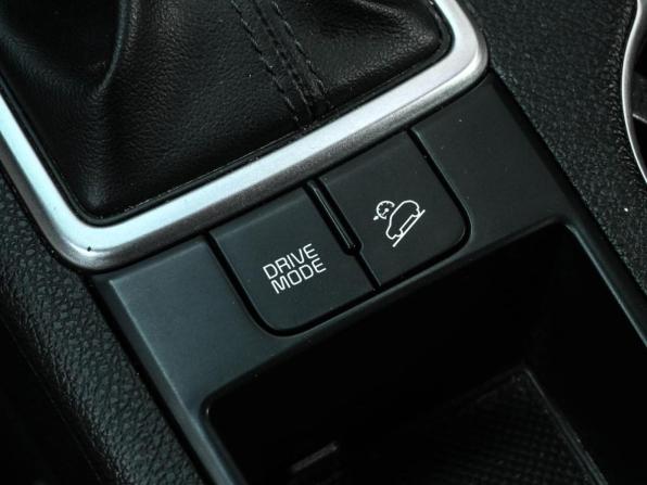 Kia Sportage IV Рестайлинг с пробегом 2020 года, цена 2 199 000 рублей, 74138 км, внедорожник, Автокод Объявления