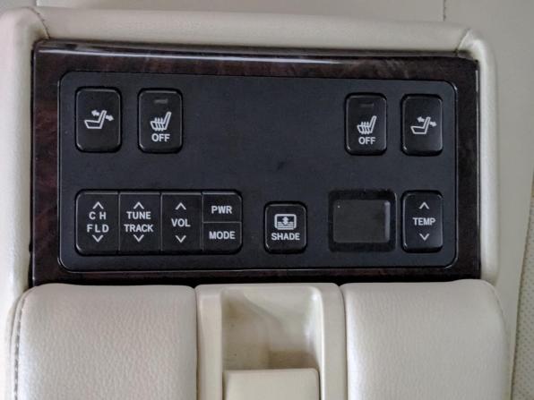 Toyota Camry VII (XV50) Рестайлинг 2 с пробегом 2017 года, цена 2 320 000 рублей, 187567 км, седан, Автокод Объявления