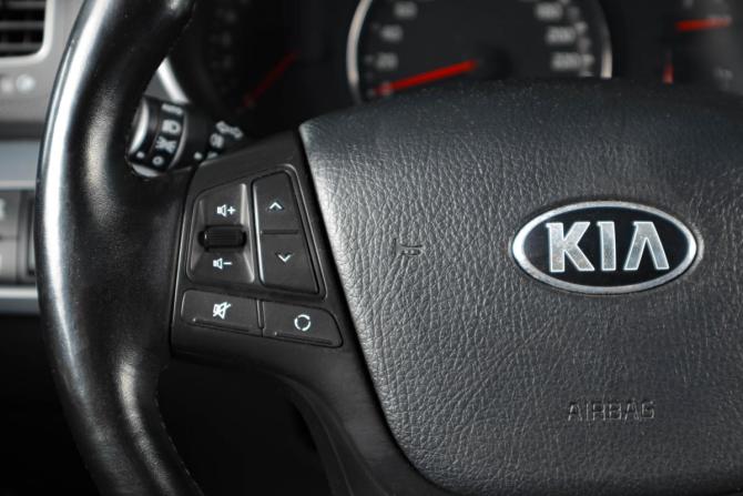 Kia Sorento II Рестайлинг с пробегом 2014 года, цена 1 979 000 рублей, 181000 км, внедорожник, Автокод Объявления