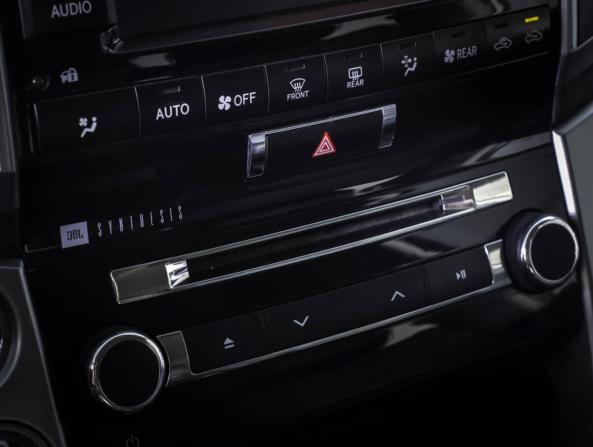 Toyota Land Cruiser 200 Series Рестайлинг 1 с пробегом 2012 года, цена 3 480 000 рублей, 182701 км, внедорожник, Автокод Объявления