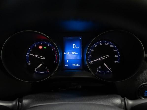 Toyota C-HR I Рестайлинг с пробегом 2019 года, цена 1 900 000 рублей, 49552 км, внедорожник, Автокод Объявления