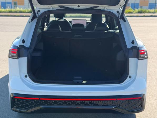 Volkswagen Tiguan III (China Market) с пробегом 2026 года, цена 4 950 000 рублей, 25 км, внедорожник, Автокод Объявления