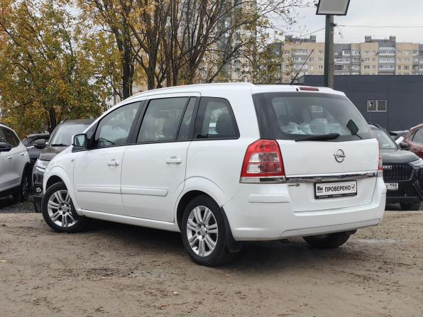 Opel Zafira B Рестайлинг с пробегом 2013 года, цена 549 000 рублей, 348000 км, компактвэн, Автокод Объявления