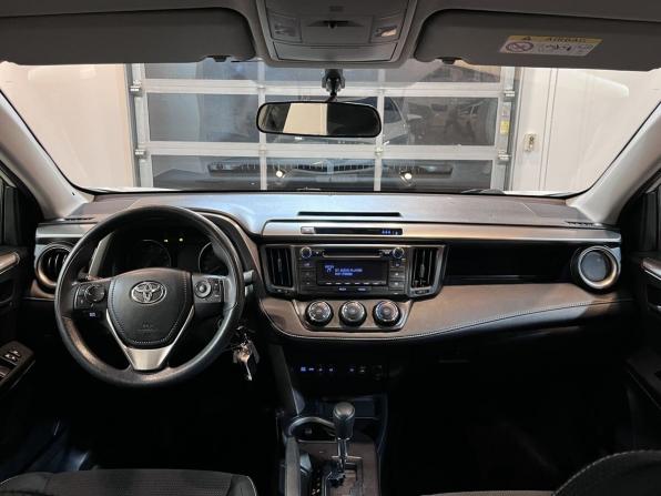 Toyota RAV4 IV (XA40) Рестайлинг с пробегом 2016 года, цена 2 349 000 рублей, 118500 км, внедорожник, Автокод Объявления