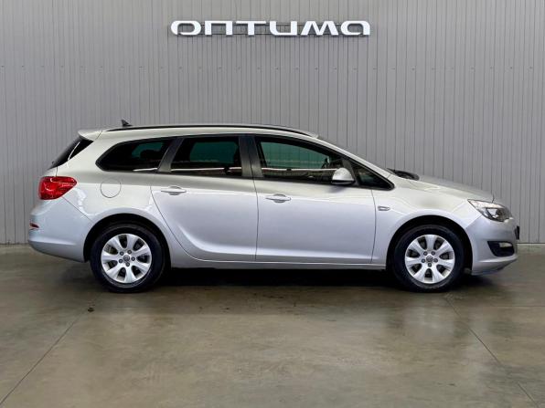 Opel Astra J Рестайлинг с пробегом 2015 года, цена 847 000 рублей, 237524 км, универсал, Автокод Объявления
