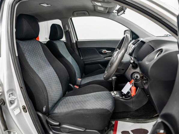 Toyota Ist II с пробегом 2010 года, цена 940 000 рублей, 154559 км, хэтчбек, Автокод Объявления
