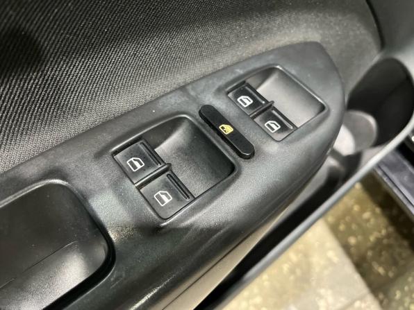 Skoda Octavia II (A5) Рестайлинг с пробегом 2012 года, цена 675 000 рублей, 292452 км, лифтбек, Автокод Объявления
