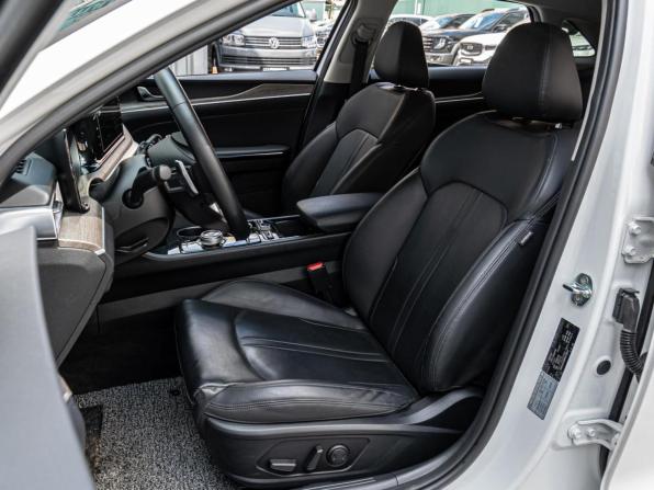 Kia K5 III с пробегом 2022 года, цена 3 180 000 рублей, 32903 км, седан, Автокод Объявления