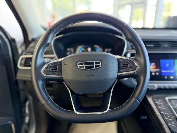 Geely Atlas Pro с пробегом 2023 года, цена 2 073 000 рублей, 47995 км, внедорожник, Автокод Объявления