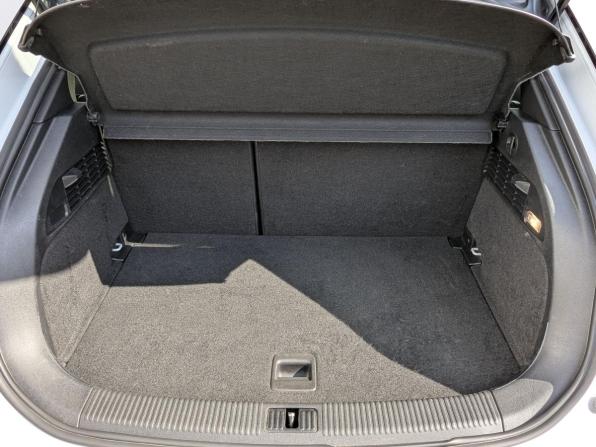 Audi A1 I (8X) с пробегом 2012 года, цена 1 230 000 рублей, 47550 км, хэтчбек, Автокод Объявления