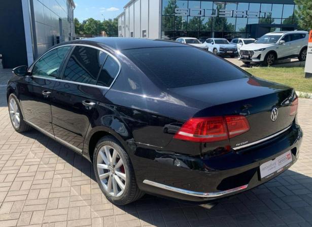 Volkswagen Passat B7 с пробегом 2012 года, цена 989 900 рублей, 225950 км, седан, Автокод Объявления
