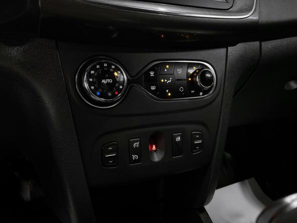 Renault Sandero II Рестайлинг с пробегом 2019 года, цена 1 070 000 рублей, 86131 км, хэтчбек, Автокод Объявления
