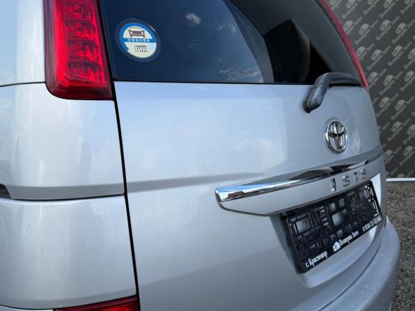 Toyota ISis I Рестайлинг с пробегом 2010 года, цена 1 050 000 рублей, 121300 км, минивэн, Автокод Объявления