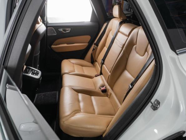 Volvo XC60 II с пробегом 2018 года, цена 4 240 000 рублей, 97208 км, внедорожник, Автокод Объявления