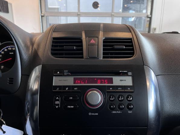 Suzuki SX4 I (Classic) Рестайлинг с пробегом 2011 года, цена 760 000 рублей, 142083 км, хэтчбек, Автокод Объявления