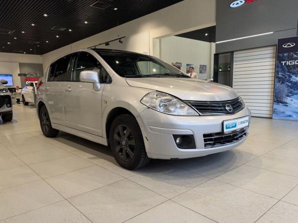 Nissan Tiida I Рестайлинг с пробегом 2010 года, цена 530 000 рублей, 224438 км, хэтчбек, Автокод Объявления