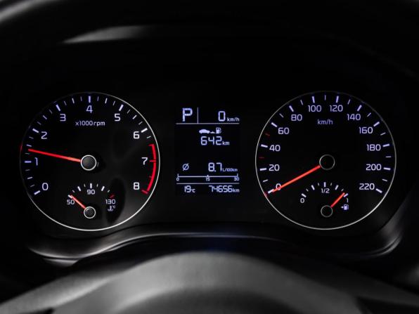Kia Rio IV Рестайлинг с пробегом 2021 года, цена 2 099 000 рублей, 74500 км, хэтчбек, Автокод Объявления