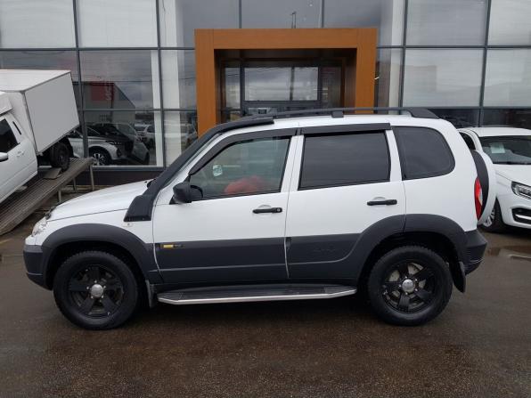 Chevrolet Niva I Рестайлинг с пробегом 2017 года, цена 730 000 рублей, 108697 км, внедорожник, Автокод Объявления