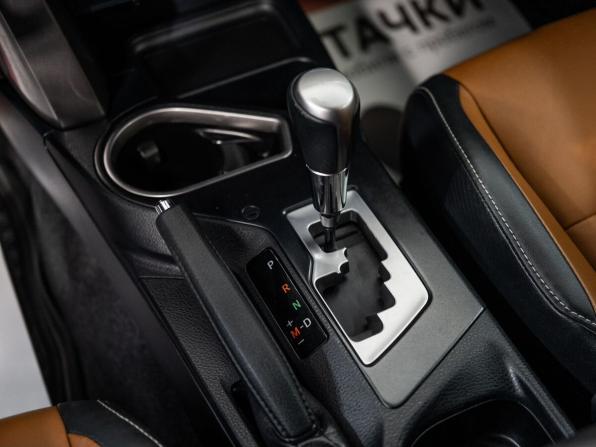 Toyota RAV4 IV (XA40) Рестайлинг с пробегом 2016 года, цена 2 585 000 рублей, 146176 км, внедорожник, Автокод Объявления