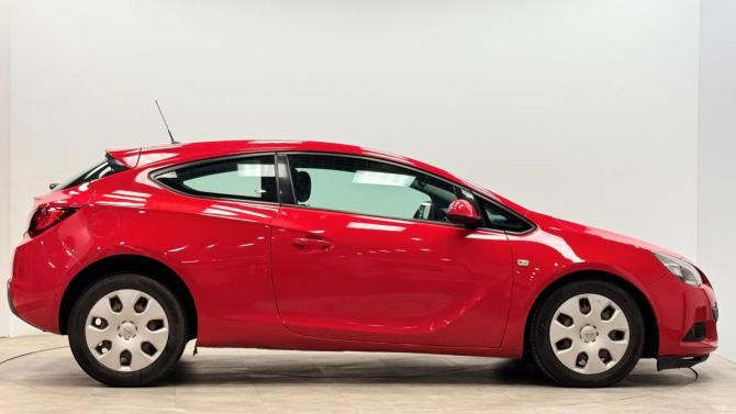 Opel Astra J Рестайлинг с пробегом 2012 года, цена 540 000 рублей, 267908 км, хэтчбек, Автокод Объявления