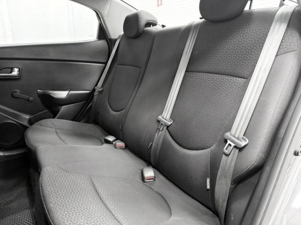 Kia Rio III Рестайлинг с пробегом 2016 года, цена 900 000 рублей, 161568 км, седан, Автокод Объявления