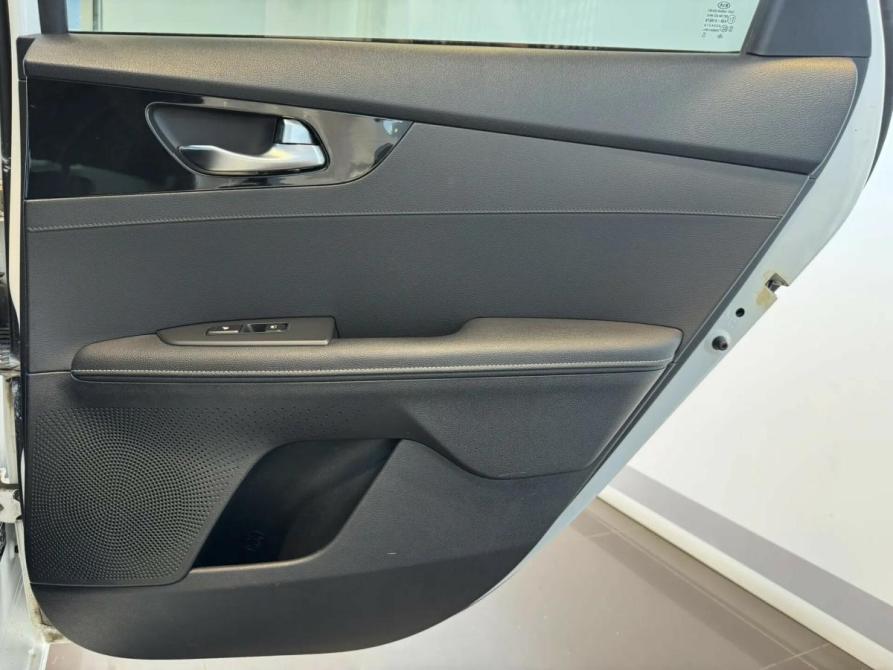 Kia Cerato IV Подольск  - изображение 17