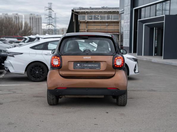 Smart Fortwo III с пробегом 2016 года, цена 990 000 рублей, 134088 км, хэтчбек, Автокод Объявления