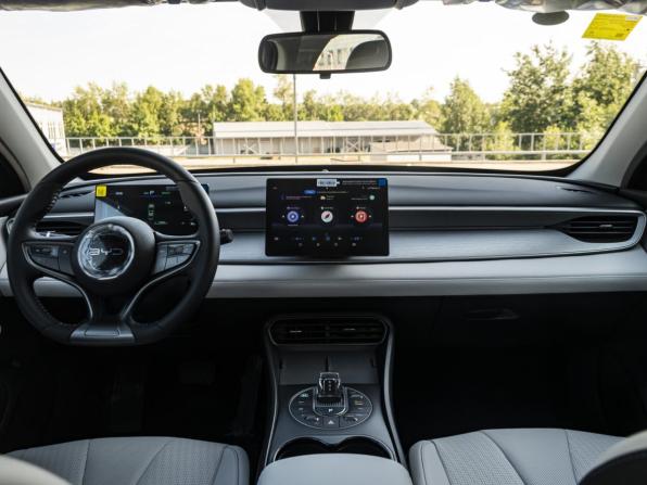 BYD Seal 05 с пробегом 2025 года, цена 2 990 000 рублей, 152 км, седан, Автокод Объявления