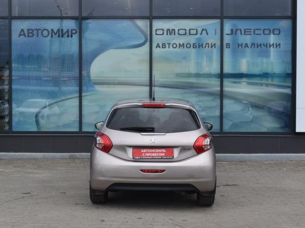 Peugeot 208 I с пробегом 2013 года, цена 604 000 рублей, 132008 км, хэтчбек, Автокод Объявления