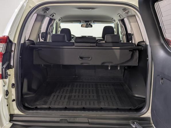 Toyota Land Cruiser Prado 150 Series Рестайлинг 1 с пробегом 2014 года, цена 4 090 000 рублей, 59357 км, внедорожник, Автокод Объявления