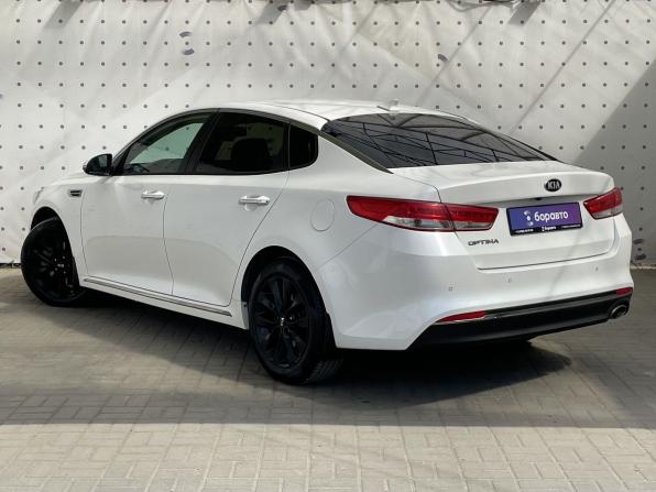 Kia Optima IV Рестайлинг с пробегом 2018 года, цена 2 050 000 рублей, 103731 км, седан, Автокод Объявления