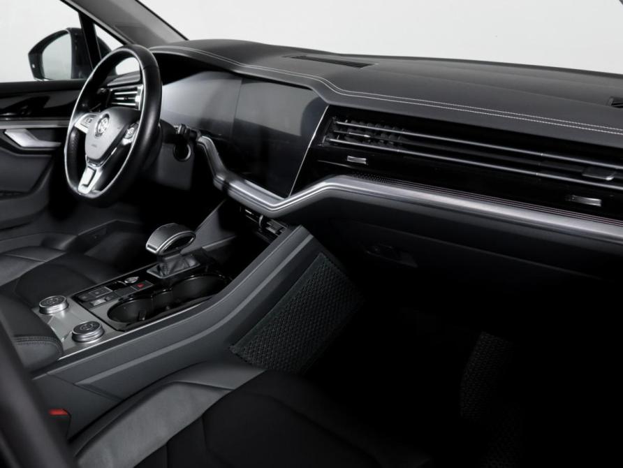 Volkswagen Touareg III Москва  - изображение 10