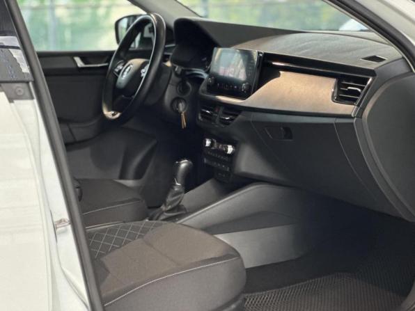Skoda Rapid II с пробегом 2021 года, цена 1 650 000 рублей, 36820 км, лифтбек, Автокод Объявления